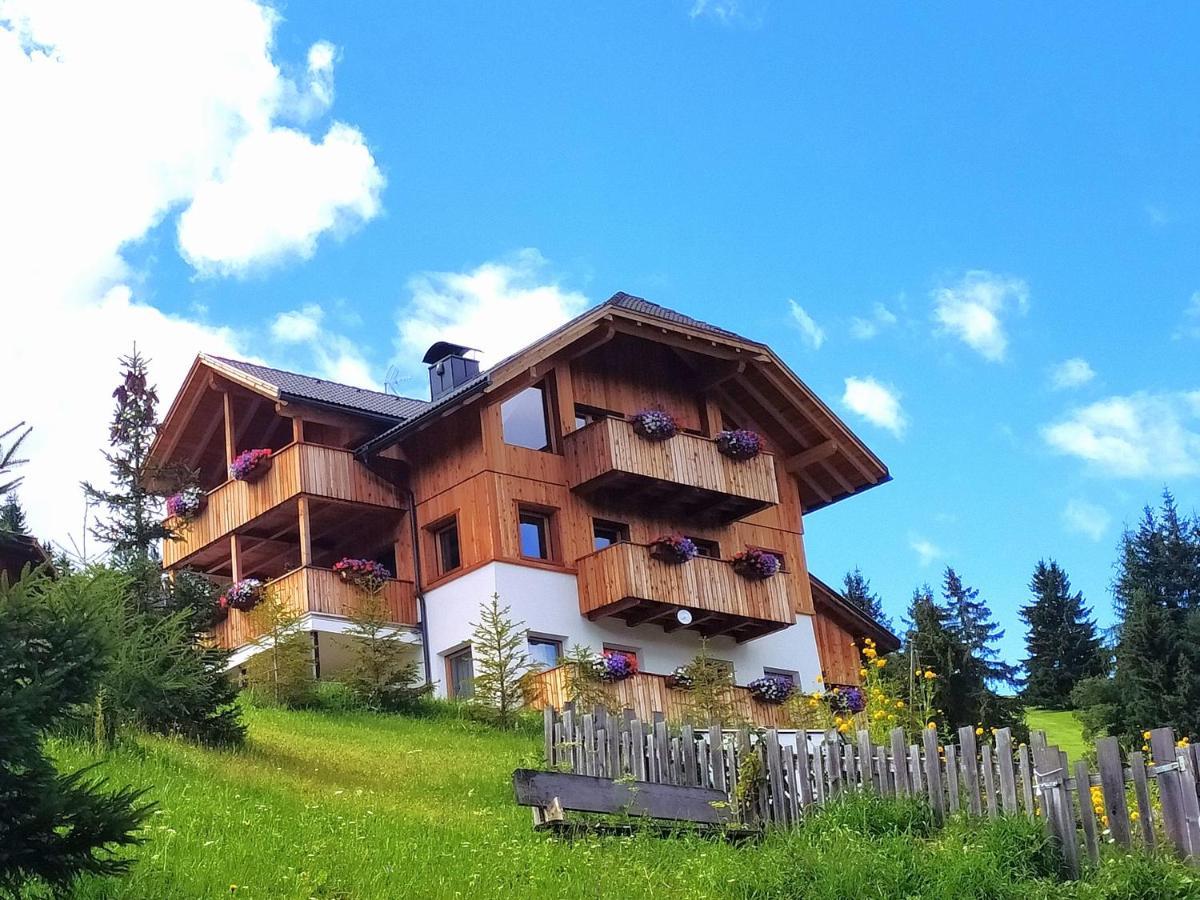 Agriturismo Luech Picedac Ла-Валле Экстерьер фото