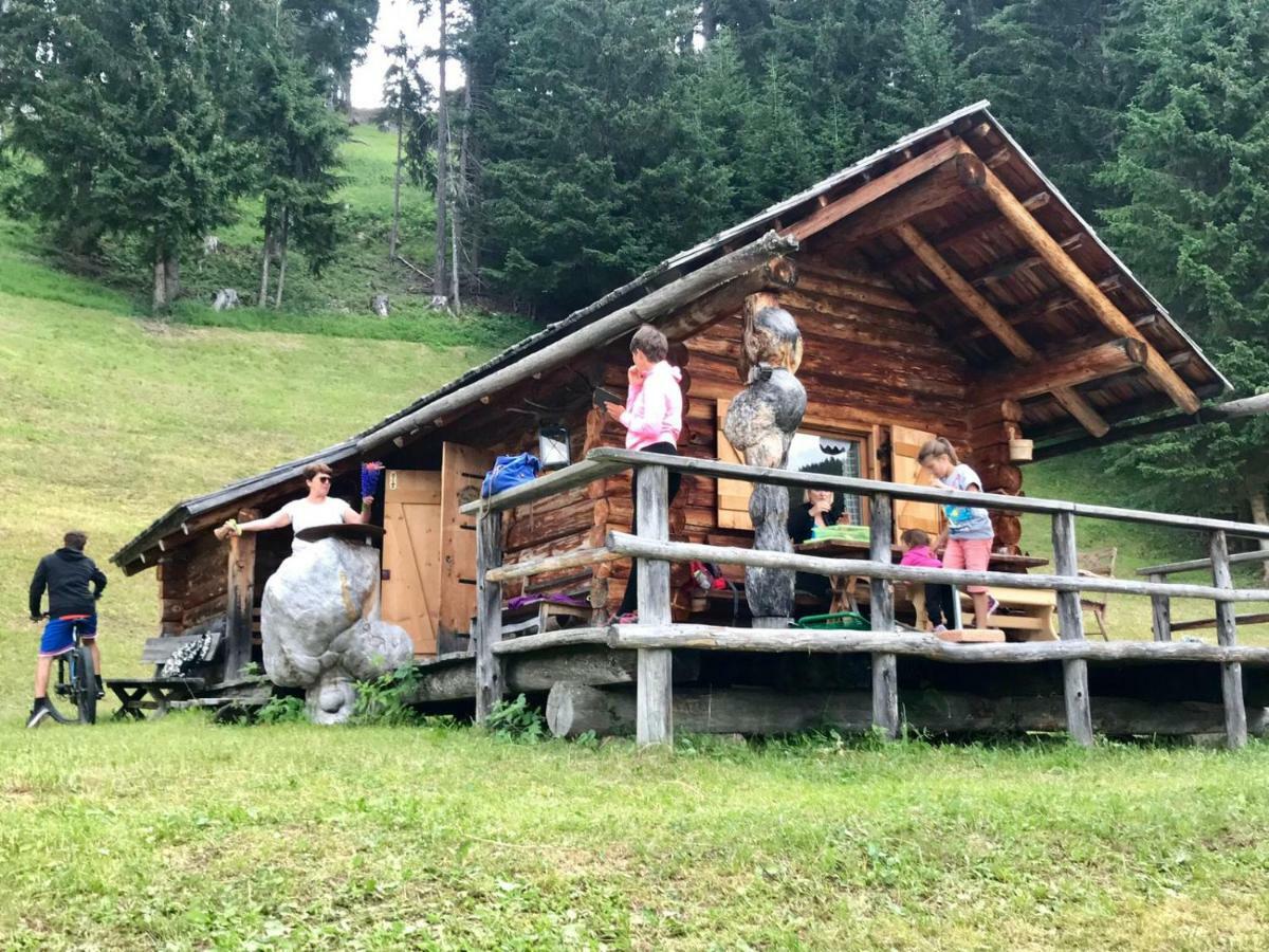 Agriturismo Luech Picedac Ла-Валле Экстерьер фото